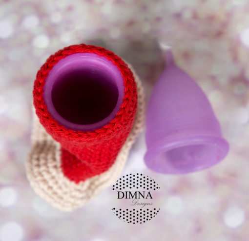 vulva vagina de ganchillo para copa menstrual de dimnadesigns.com